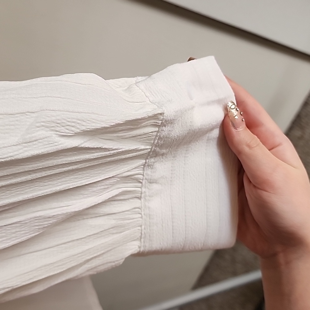 V-Neck Blouse, 2X, white, p2p 22,NWOT - Picture 3 of 9